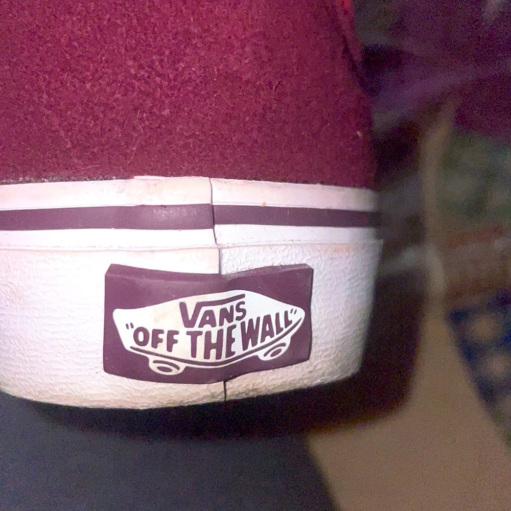Vans Pink,Maroon and White - Picture 3 of 6